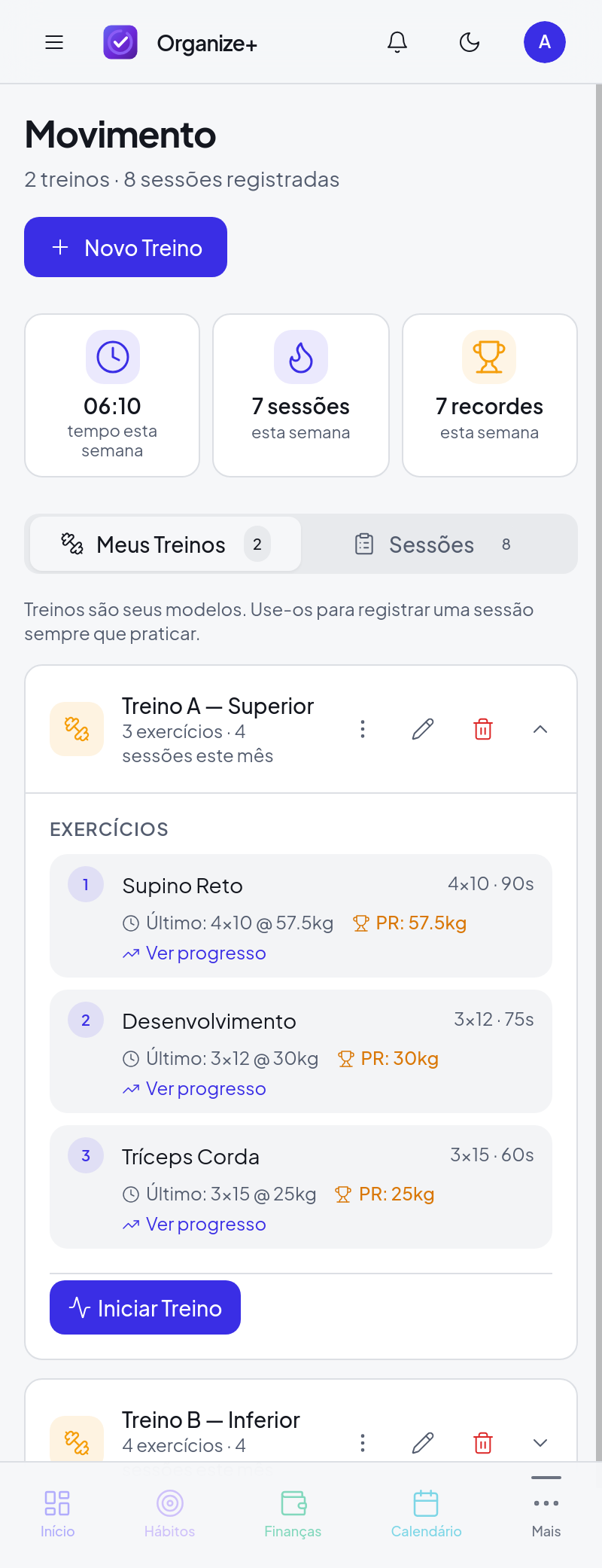 Tela de Movimento do Organize+ com o resumo da semana e a ficha de treino mostrando último desempenho e recorde de cada exercício